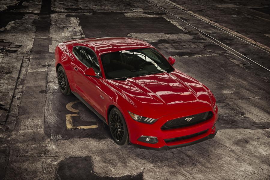  Ford Mustang GT Fastback 2015 года  (EU) (фото 25 из 37)